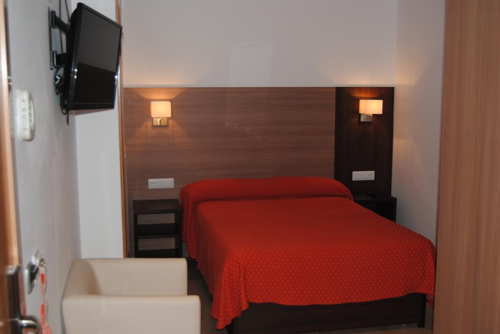 Hotel Victoria Tossa de Mar Oda fotoğraf